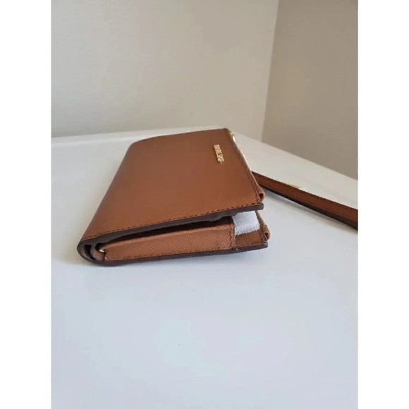 Michael Kors Wallet - Picture 4 of 9